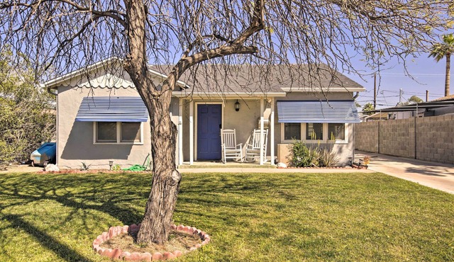 Work, Play, Explore! Cottage 2 Mi to Dtwn Phoenix