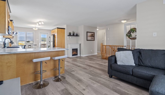 *WOW!* Executive cozy home with 3 beds, work station & gym in St. John's