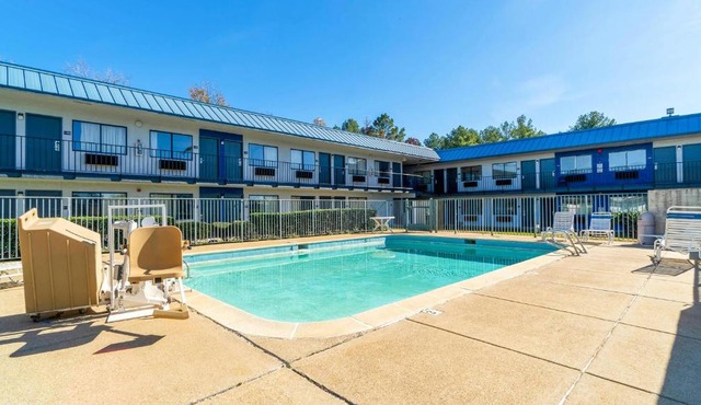 Xpress Inn & Extended Stays
