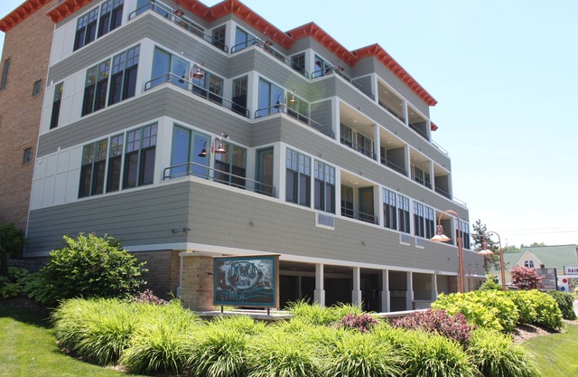 Best Location - 2BD Waterfront #7 - 1 Nt Min - Instant - CheckIn Anytime after 4