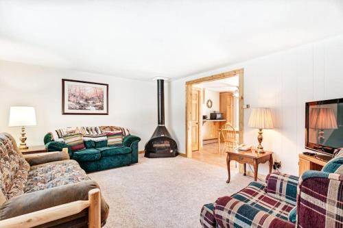 Cleerwood Village Eagle River 