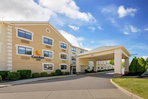 Comfort Inn River Edge 