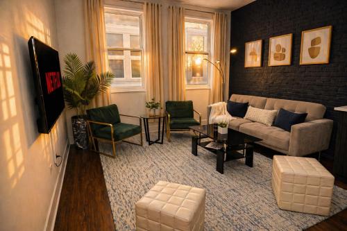 Modern 2BR 420 Friendly in Chicago South Loop Near Museum Campus, McCormick Place and Soldier Field