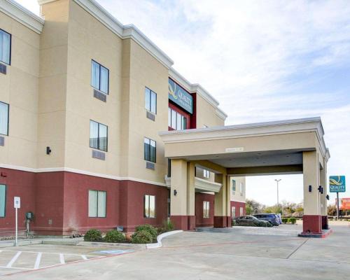 Quality Inn Suites Bryan 