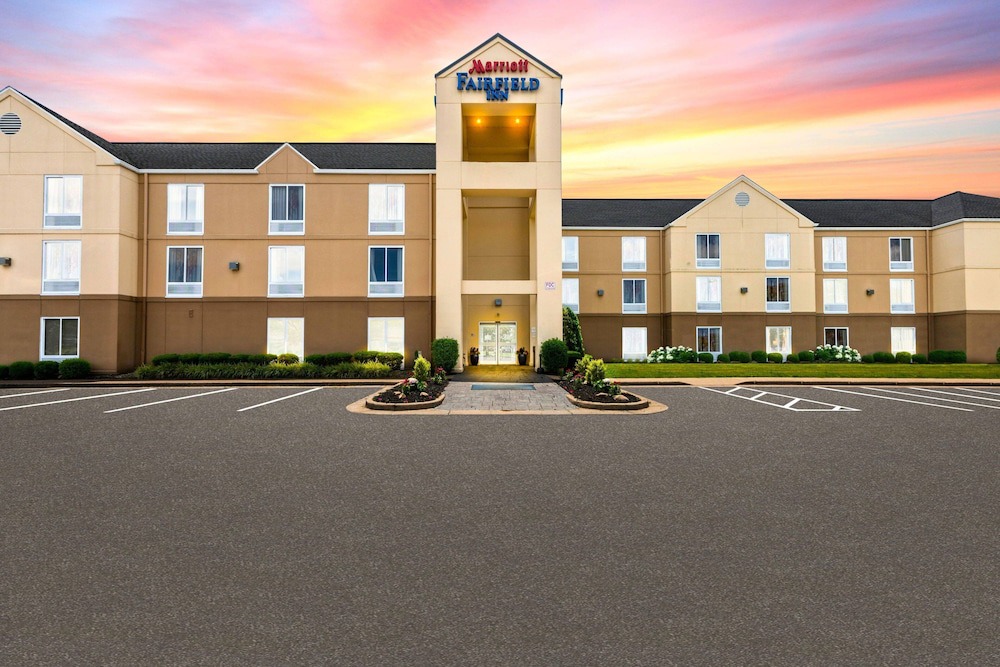 Evansville Hotel | Fairfield Inn by Marriott Evansville East
