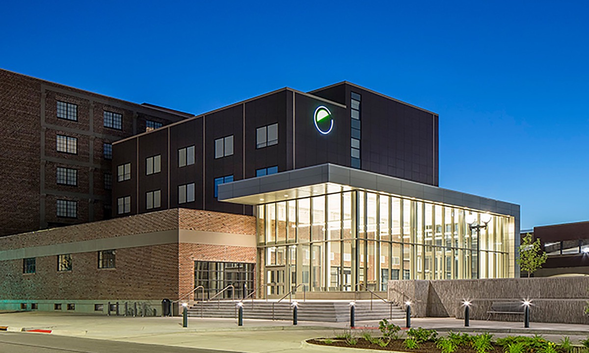 Moline Hotel | Element Moline