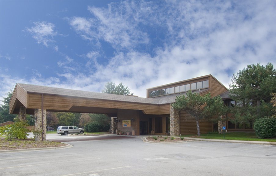 Adrian Hotel | The Carlton Lodge