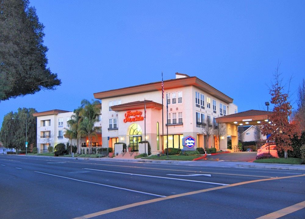 Jackson Park Hotel | Hampton Inn & Suites Mountain View