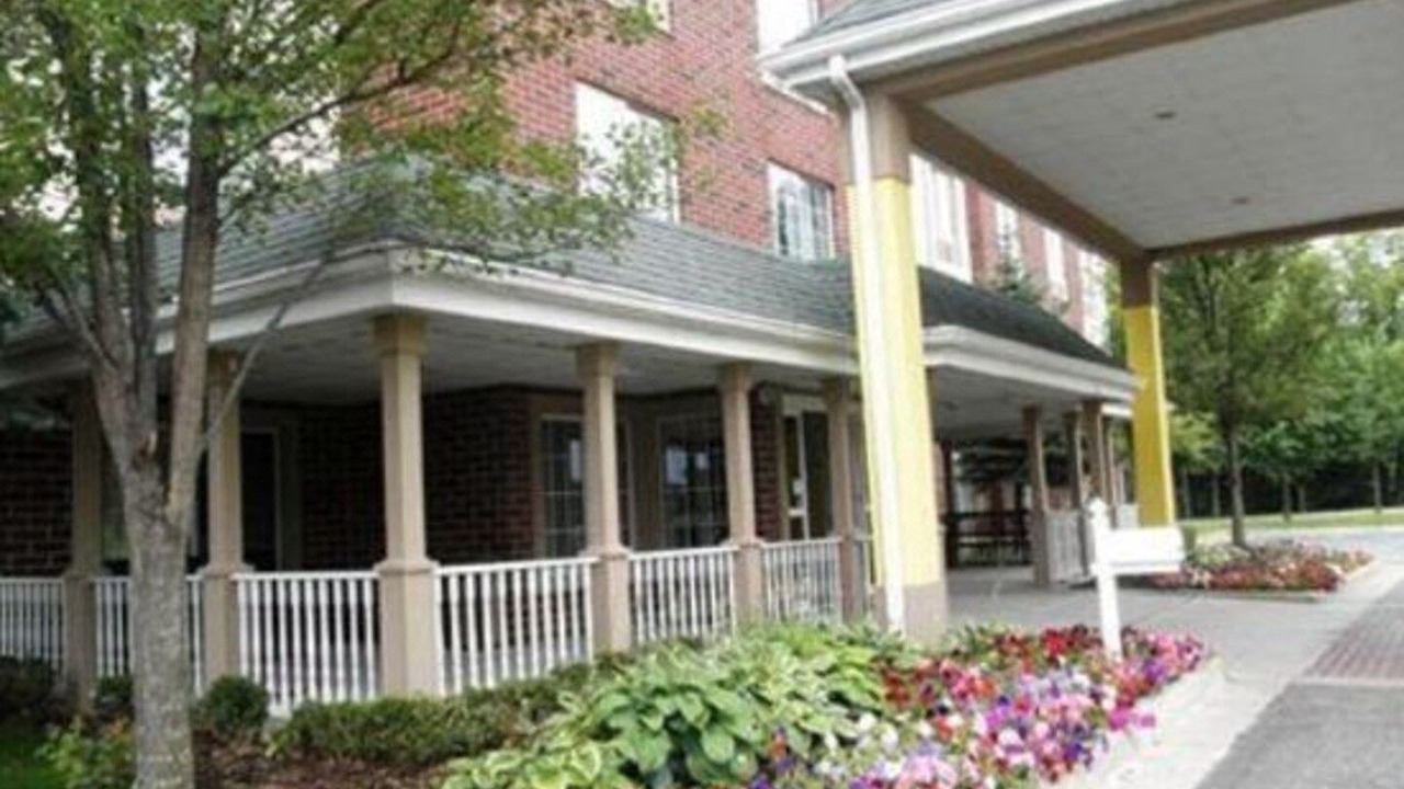 Photo of Buildings in Novi