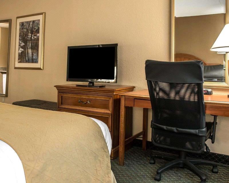 Photo of Bedroom in Southfield