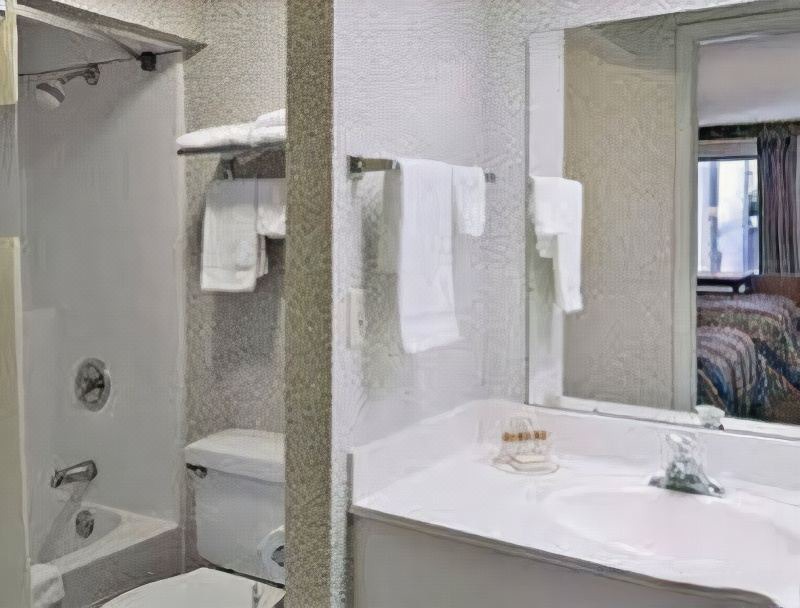 Photo of Bathroom in Elberton