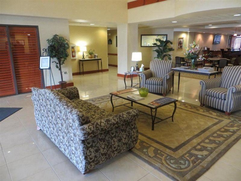 Photo of Livingroom in Orange Prairie