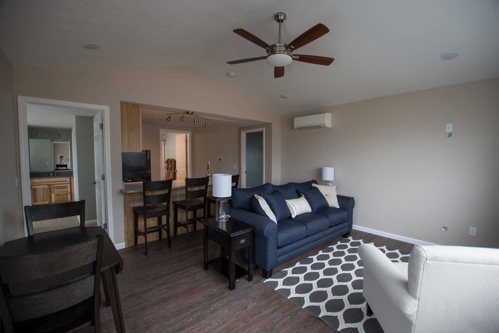 Photo of Livingroom in Prudenville