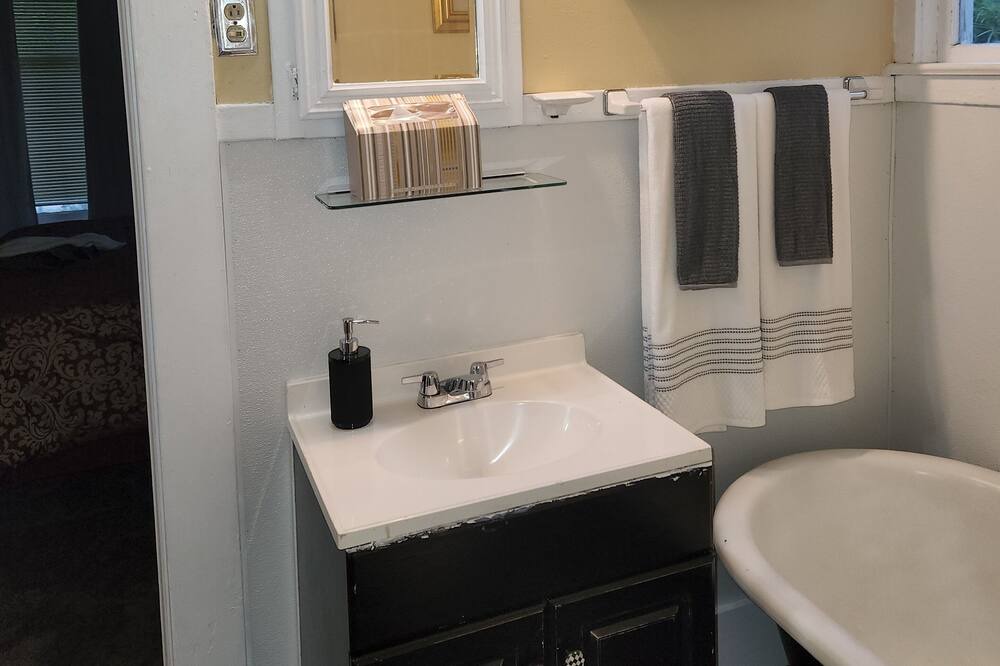 Photo of Bathroom in Beaumont
