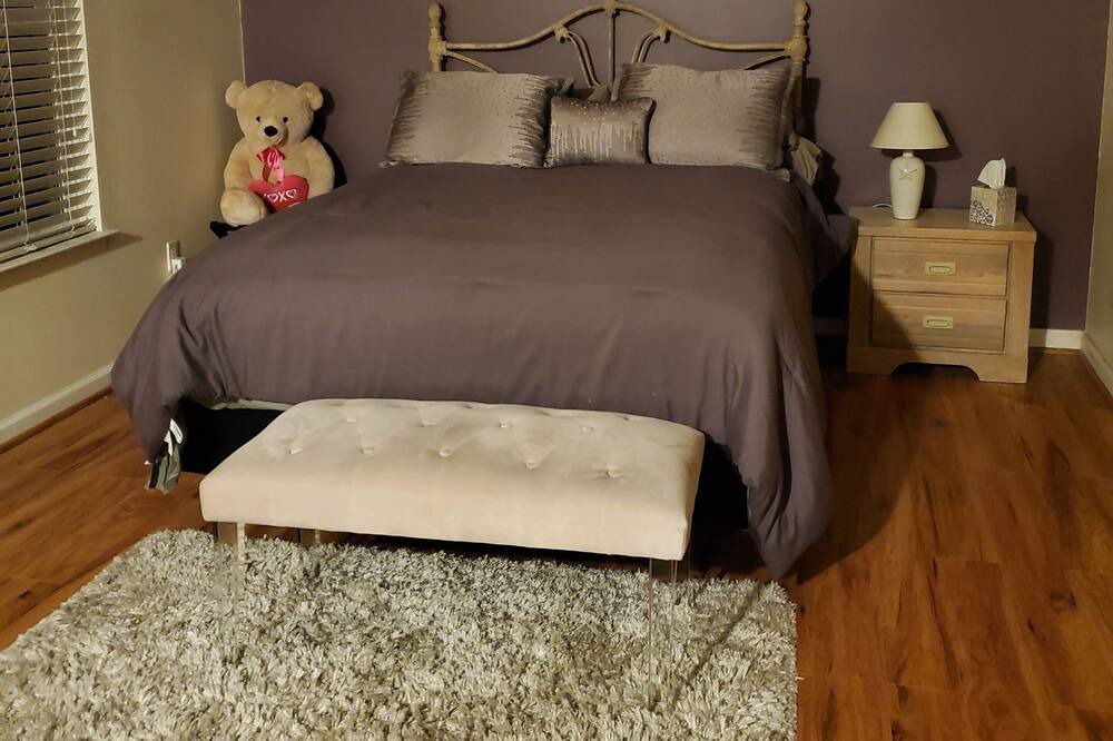Photo of Bedroom in West Bloomfield
