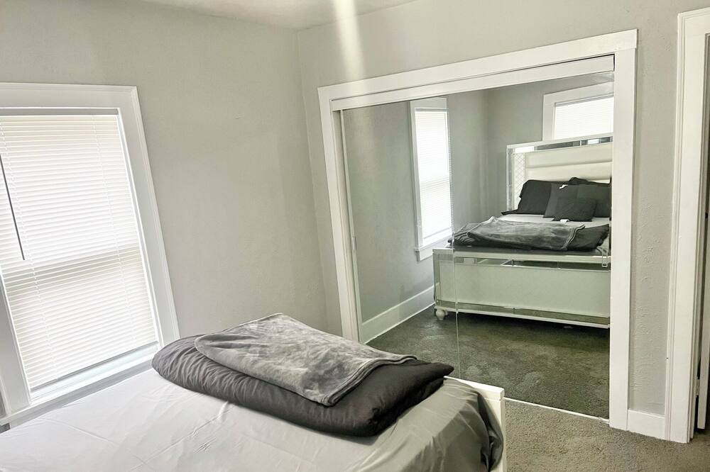 Photo of Bedroom in Northeast South Bend