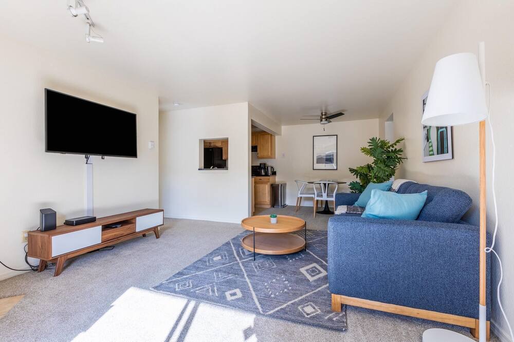 Photo of Livingroom in Lake Forest
