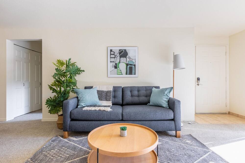 Photo of Livingroom in Lake Forest