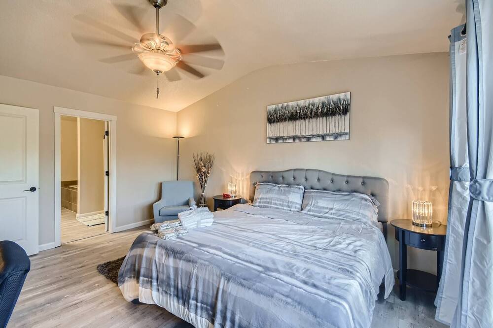 Photo of Bedroom in Oregon City