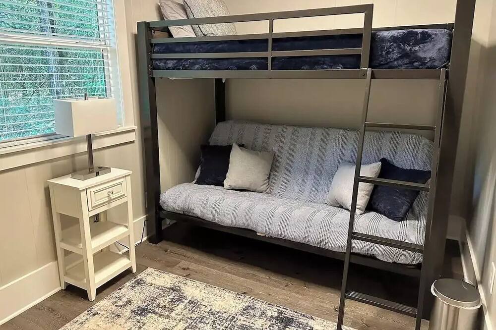 Photo of Bedroom in Covington