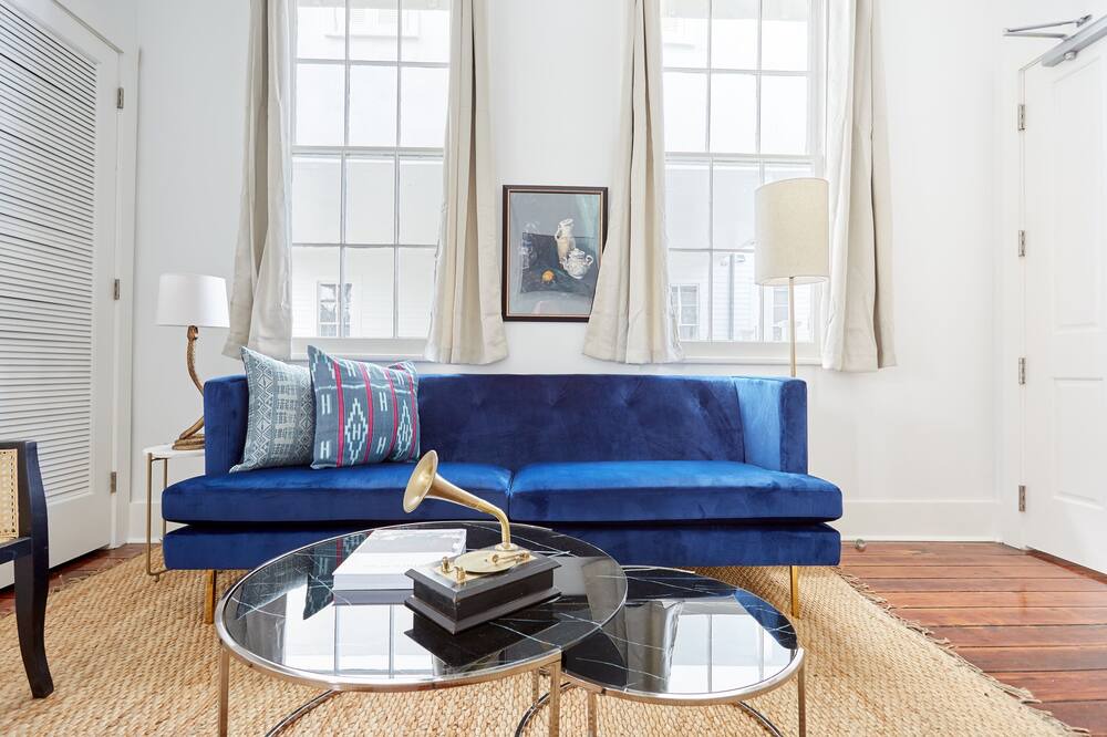 Photo of Livingroom in Faubourg Delachaise