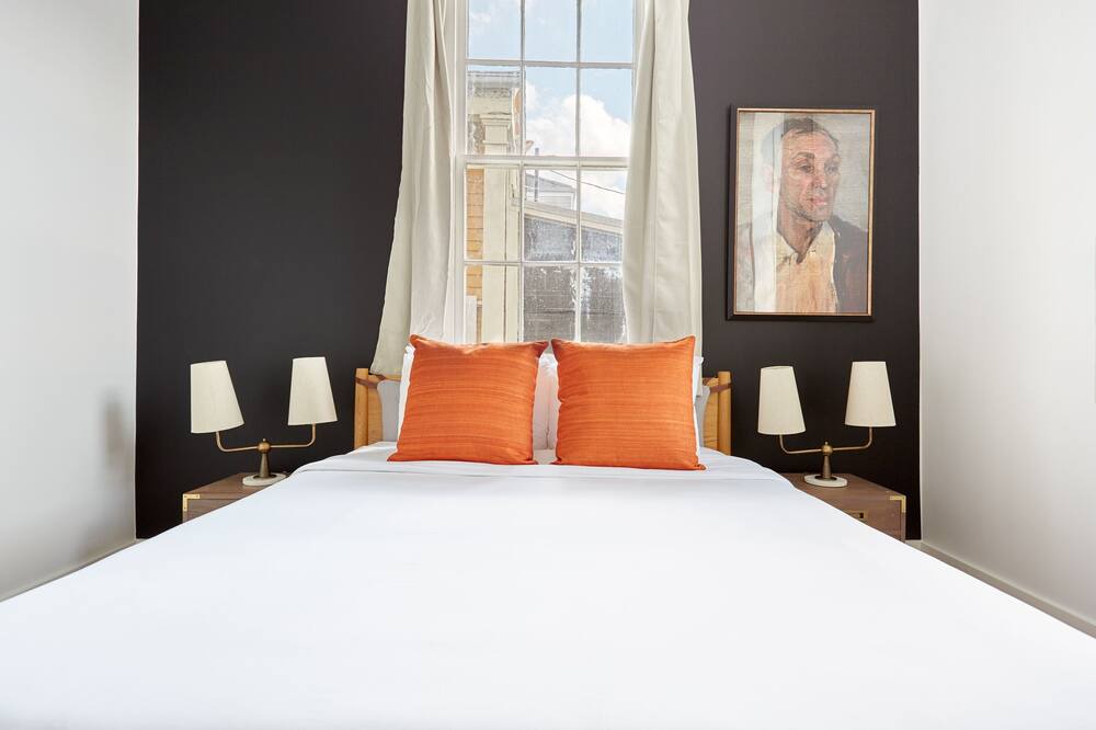 Photo of Bedroom in Faubourg Delachaise
