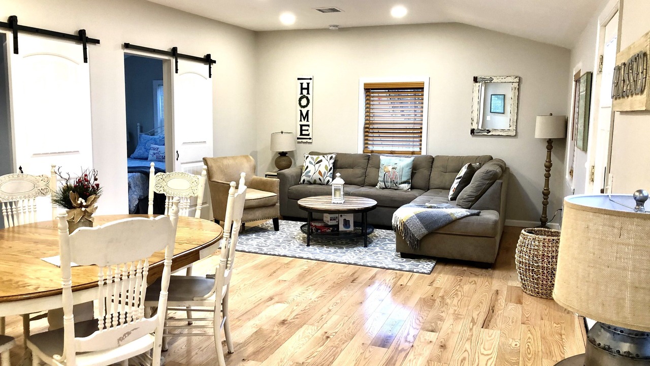 Photo of Livingroom in South Jamesport