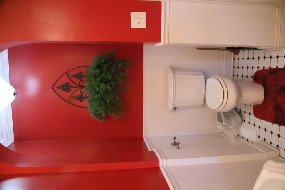 Photo of Bedroom in Downtown Historic