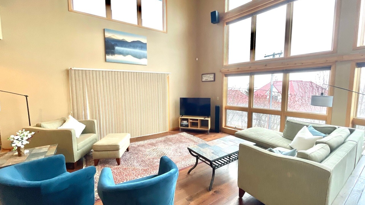 Photo of Livingroom in Bayfield