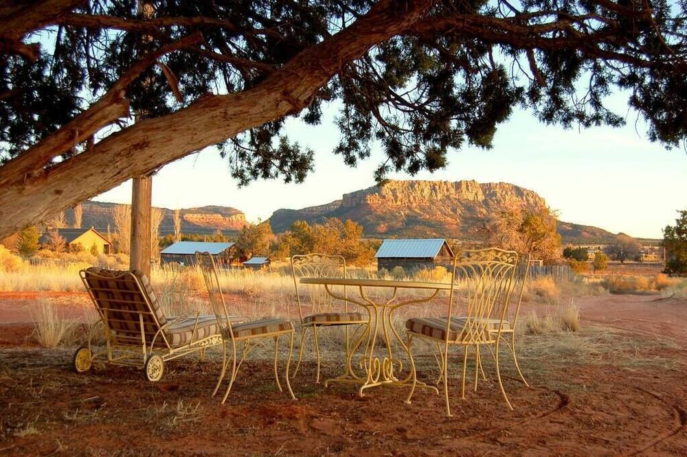Photo of Outdoor in Cane Beds
