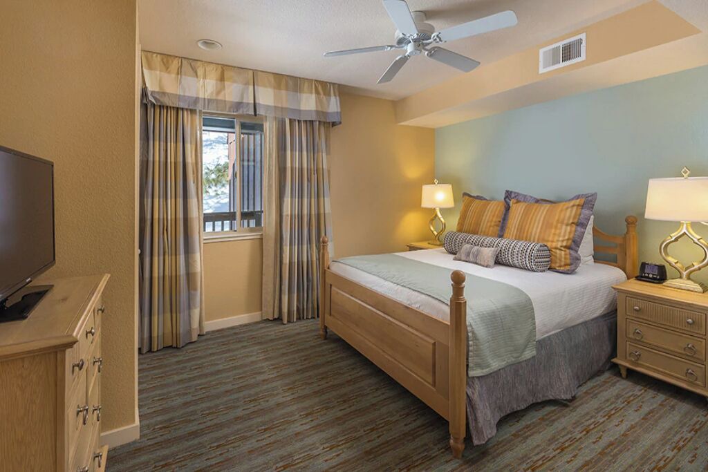 Photo of Bedroom in Round Hill Village