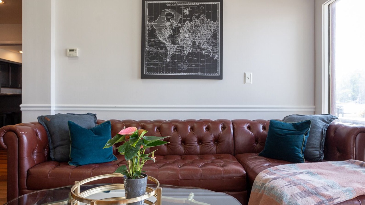 Photo of Livingroom in Hamburg Township