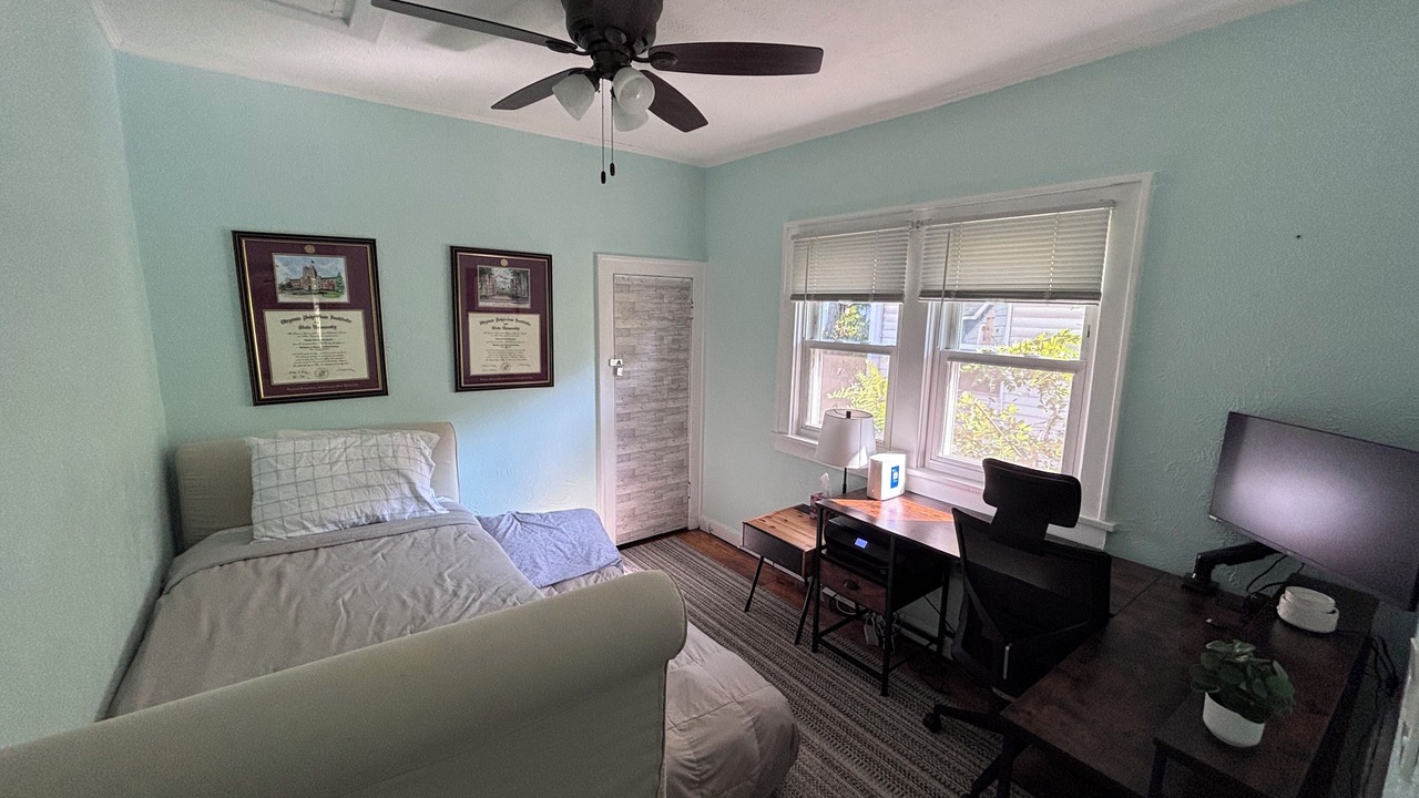 Photo of Bedroom in Northeast South Bend