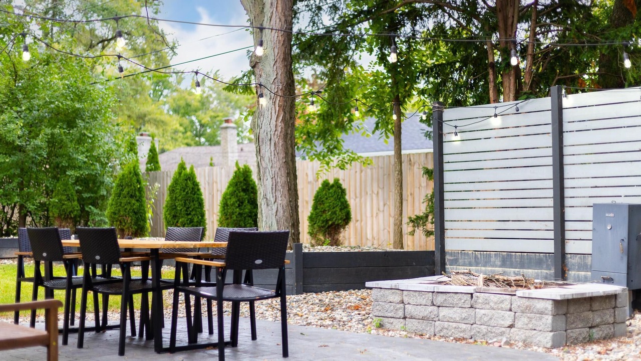 Photo of Outdoor in Southfield