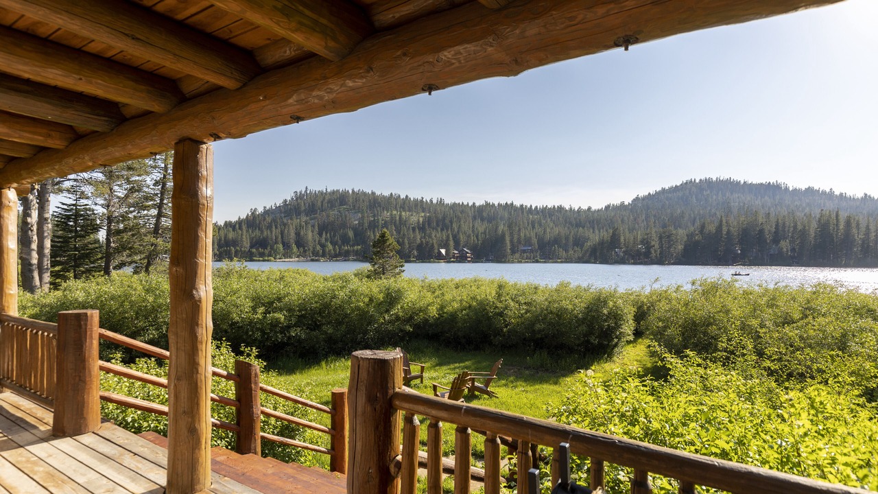 Photo of Outdoor in Serene Lakes