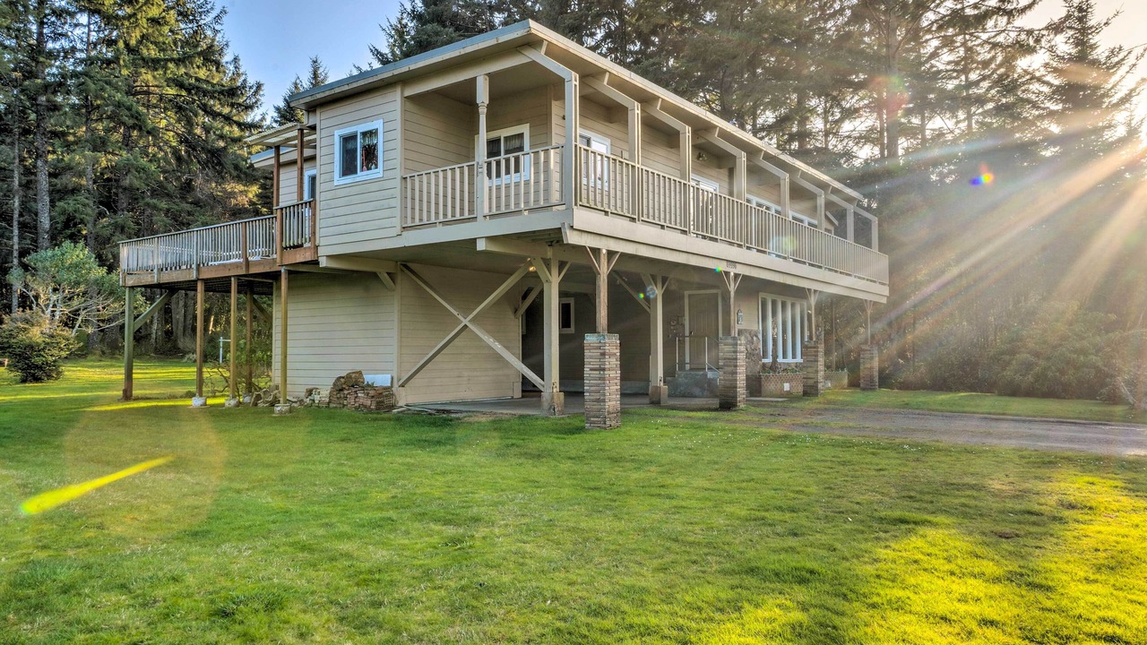 Photo of Outdoor in Coos Bay