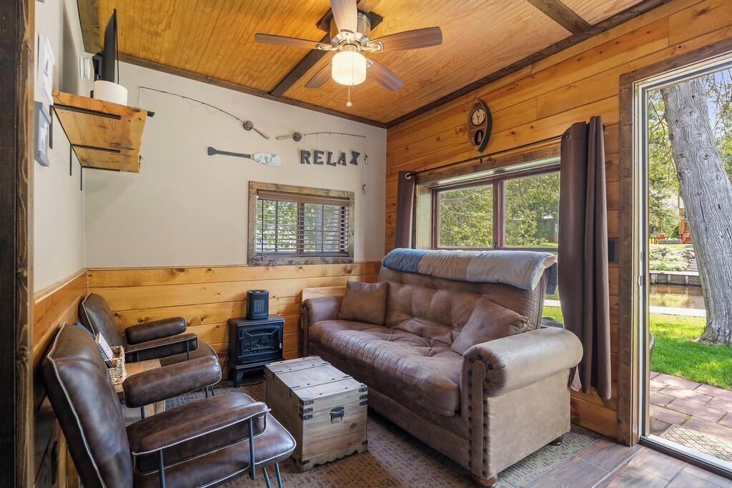 Photo of Livingroom in Indian River