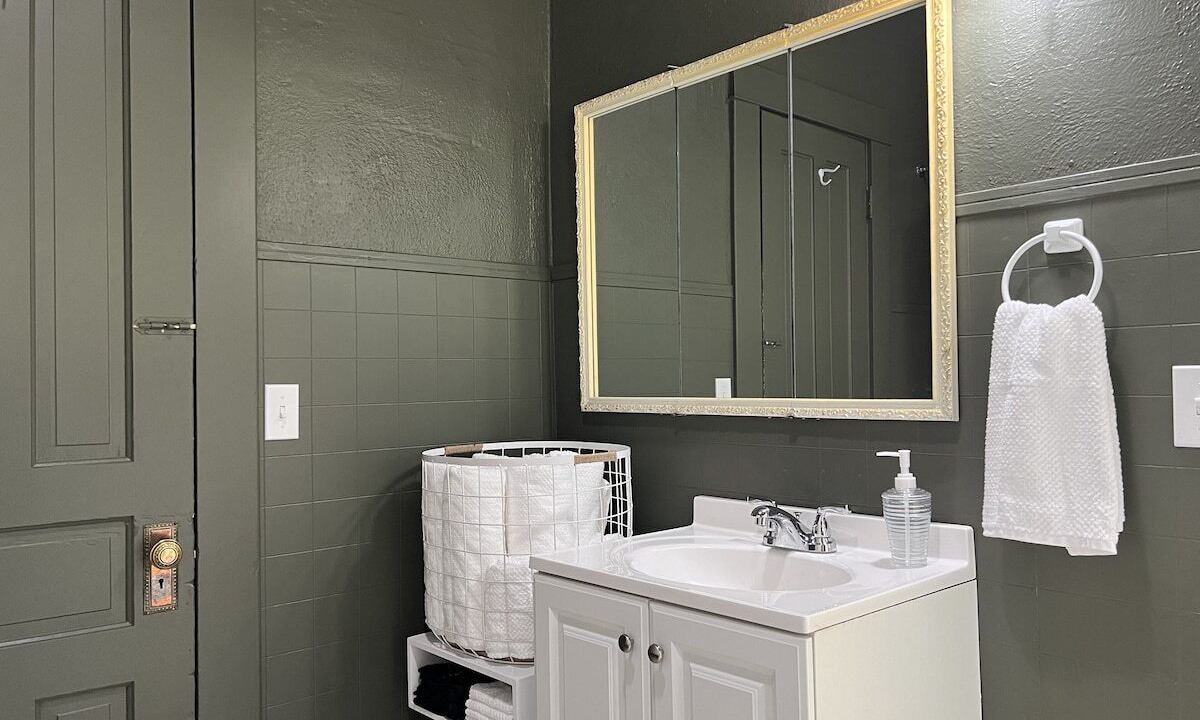 Photo of Bathroom in Kalama