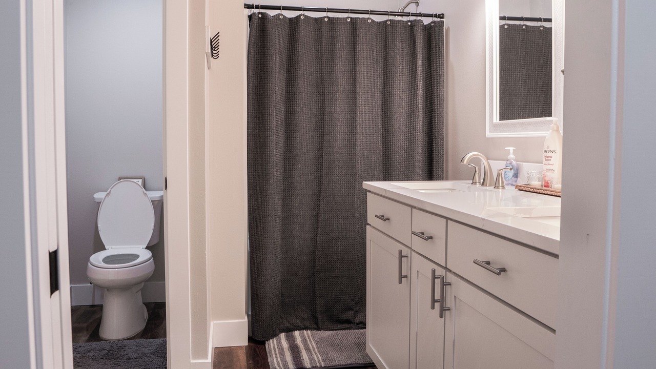 Photo of Bathroom in Packwood
