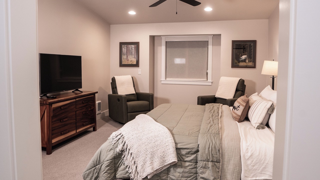 Photo of Bedroom in Packwood