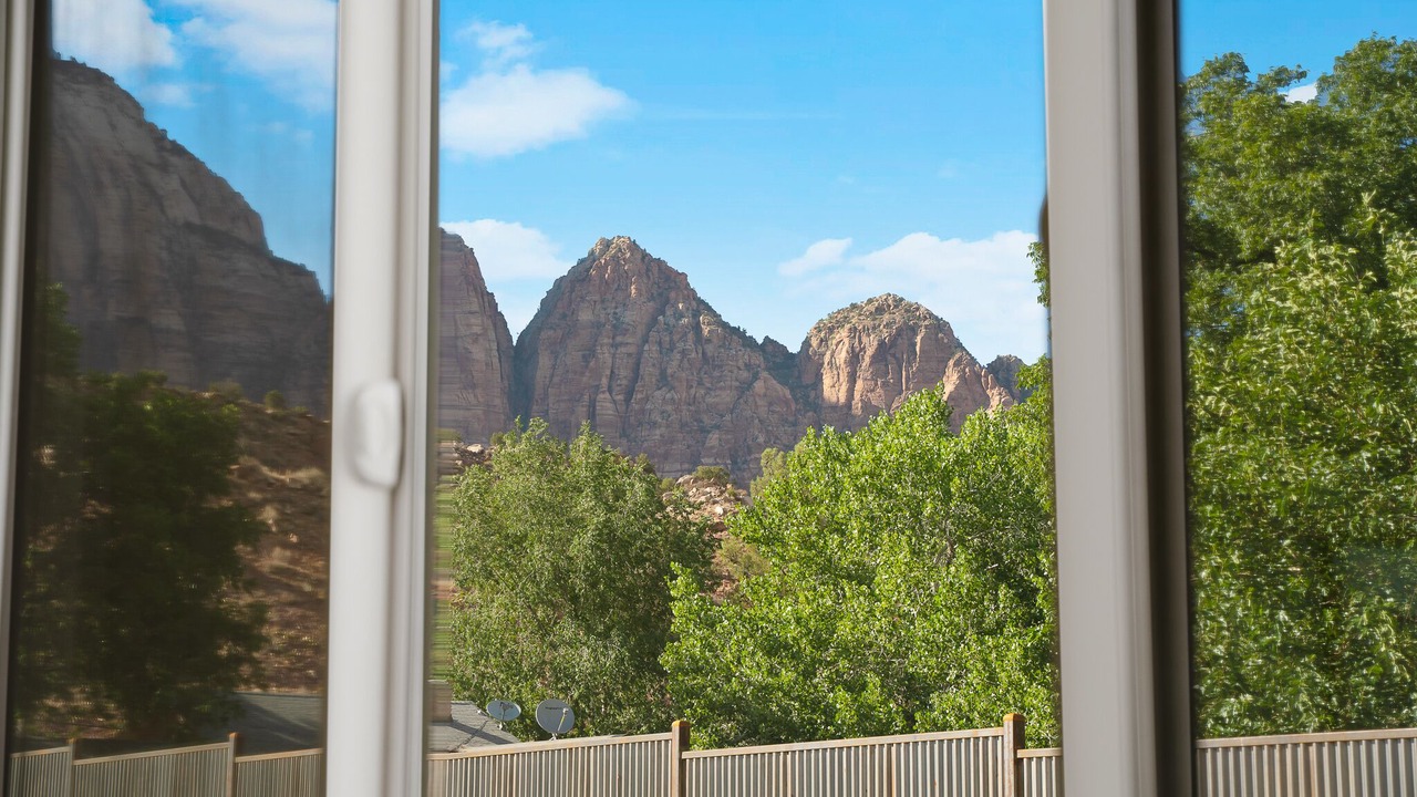 Photo of Livingroom in Zion National Park South Entrance