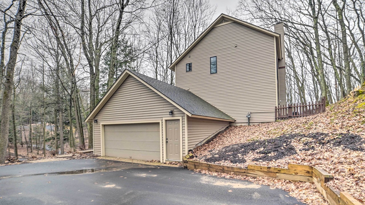 Photo of Outdoor in Birchwood Farms