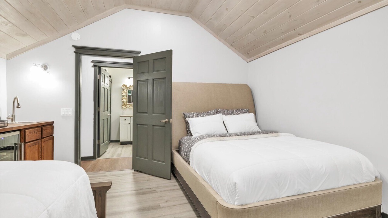 Photo of Bedroom in Buchanan