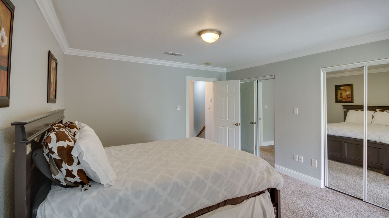 Photo of Bedroom in Gulfport