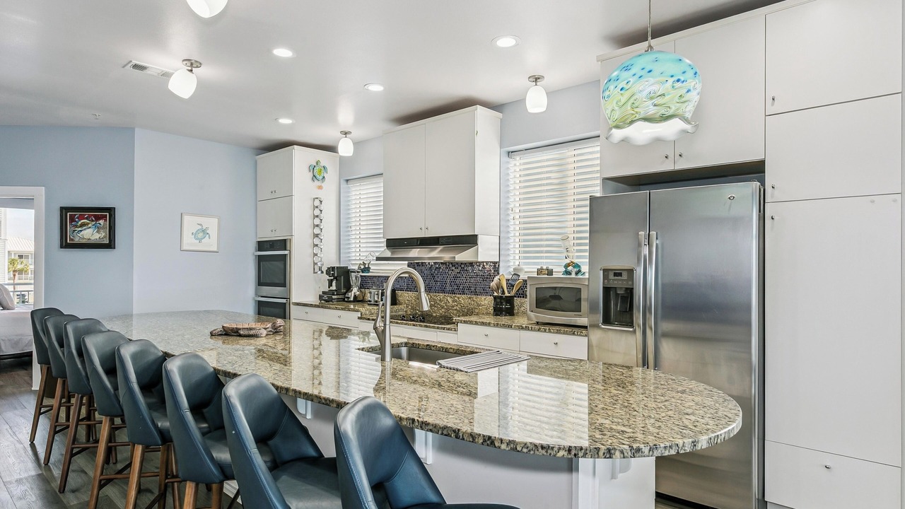 Photo of Kitchen in White Sands First