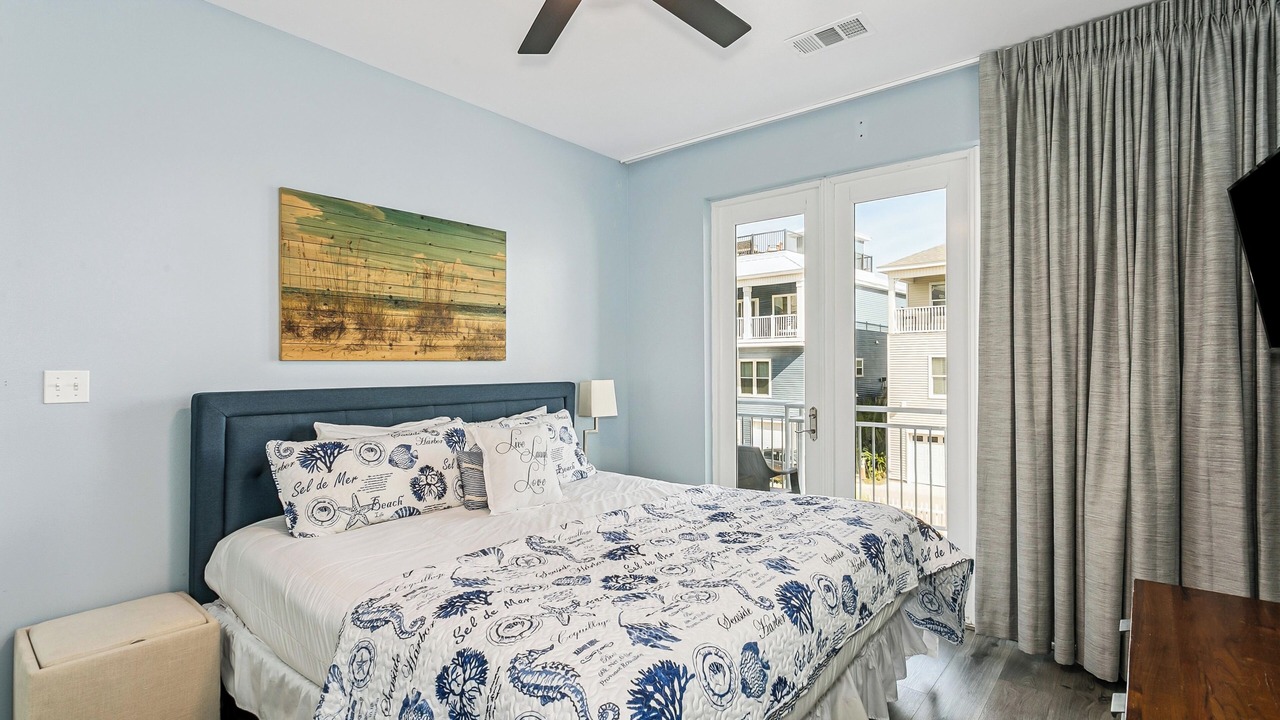 Photo of Bedroom in White Sands First