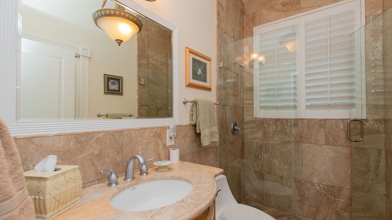 Photo of Bathroom in Cudjoe Key