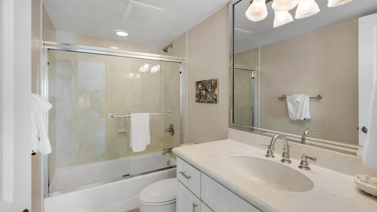 Photo of Bathroom in Navarre Beach