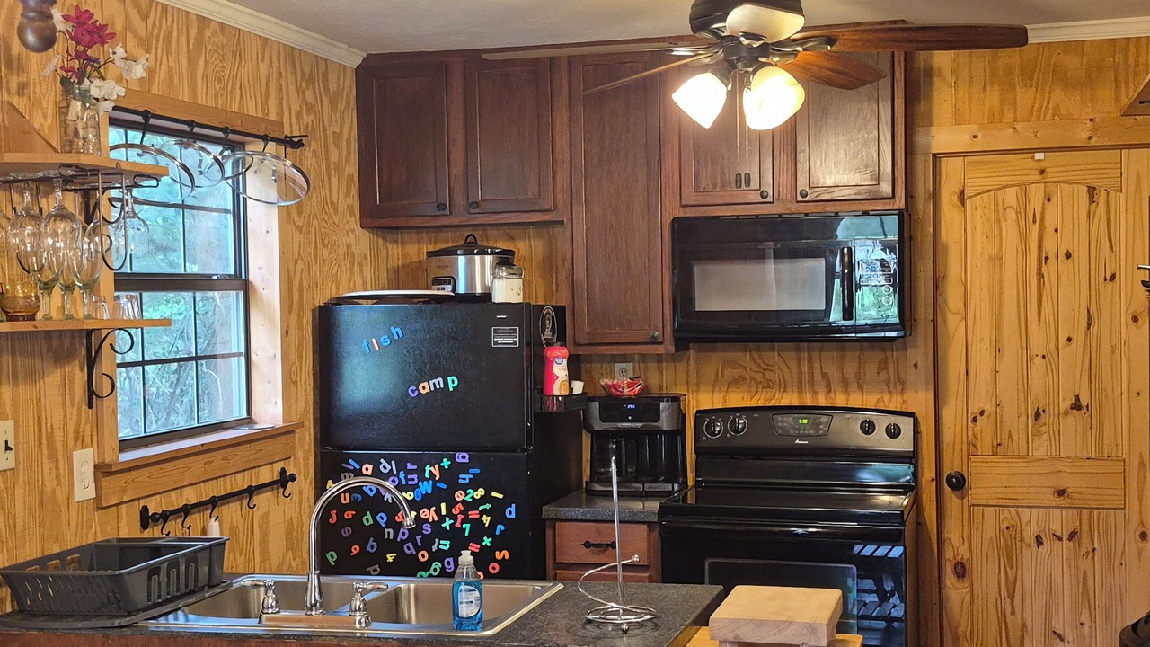 Photo of Kitchen in Flint
