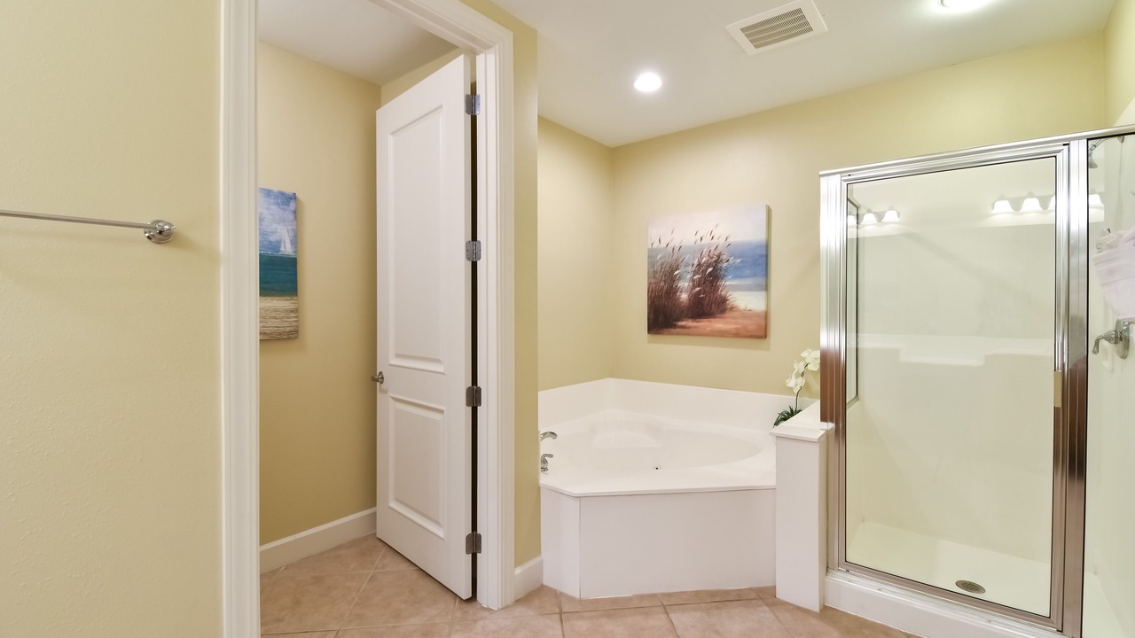 Photo of Bathroom in Holiday Isle